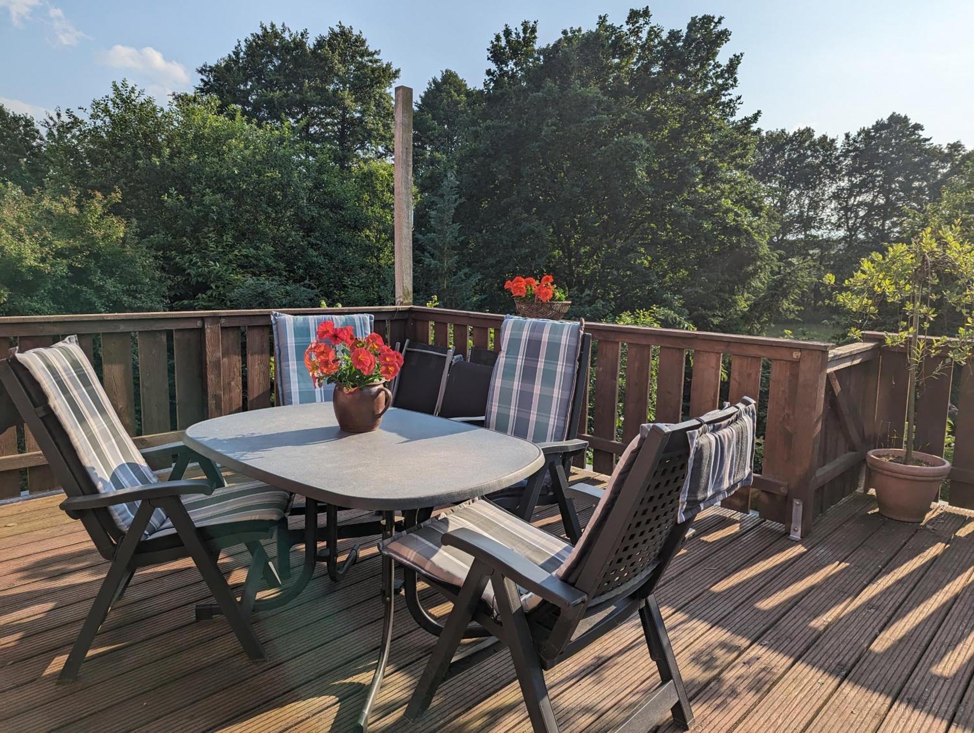 Landleben Eichenhof Aparthotel Himbergen Ngoại thất bức ảnh